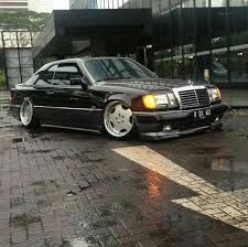 Mercedes W123 Coupe Custom Mercedes W123 Custom In 2020 Mercedes Benz Coupe Mercedes Benz Dream Cars Mercedes