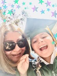 His grandfather is my shift commander, when he comes back from pre-school  he always ask for me because he knows will take selfies🤣🤣🤣🤣.... And his  smile always makes my day🤗🤗🤗 #Imstaying