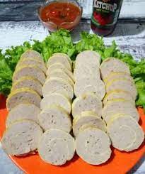 Hujan deras inilah yang membuat cuaca sering menjadi dingin, dan membuat banyak dari kita menginginkan sesuatu yang hangat untuk dimakan atau diminum. Resep Ayam Rolade Masakan Mama Mudah