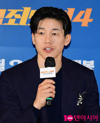 10kg増量」キム・ムヨル「体を惜しまなかった」