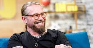 Sons of Anarchy' Creator Kurt Sutter Abruptly Leaves Netflix Series Before  Production Ends