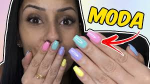 Porém, nos últimos tempos, ela vem ganhando versões cada vez mais criativas, modernas e diferentes, e tem ficado ainda mais popular entre as fãs de decorações inovadoras. Moda Unhas Coloridas 2019 Unhas Da Lala Youtube
