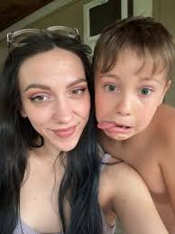 Savv Morton 🌙 (@qveen_savv) • Instagram photos and videos