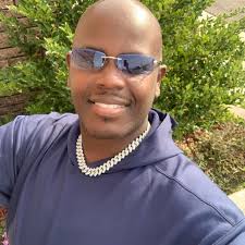 Are there black owned florists in Baton Rouge that do funeral sprays?