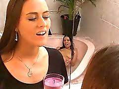 Pinkeln loch - Die besten Vids zum Thema