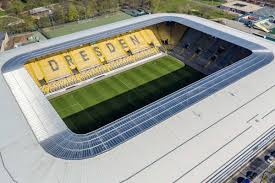 Dynamo Legt Erstes Testspiel Fest In 2020 Dynamo Dresden Dynamo Erzgebirge Aue