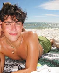 ryan lake ☮︎ °. •.