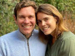 Ela é a segunda filha do príncipe andrew, terceiro filho da rainha e conhecido como duque de york. Caras Nasceu O Filho Da Princesa Eugenie E De Jack Brooksbank