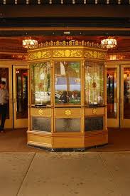 Beacon Theater Ticket Booth Via Flickr Cine En Casa Sala De Cine Taquilla