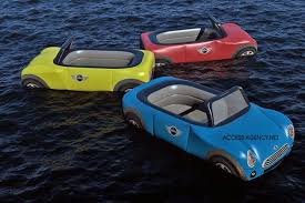 Mini Cooper Inflatables For The Beach Pool Floats Cool Pool Floats Beach Toys