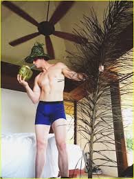Maybe you would like to learn more about one of these? Logan Paul Goes Shirtless In Hawaii With Chloe Bennet Photo 1097912 Chloe Bennet Fourth Of July Logan Paul Shirtless Pictures Just Jared Jr