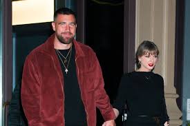 The reason Taylor Swift apologized to Travis Kelce's Chiefs teammate and his wife has been revealed