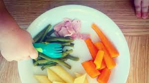 Makanan yang dingin dapat membantu meredam nyeri pada gusinya. Bayi Usia 7 Bulan Tumbuh Gigi Begini Cara Atasi Nyeri Di Gusinya Kumparan Com
