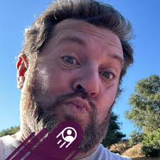 Is valet and self parking complimentary for platinum at Harrah's?