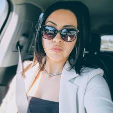 Hi there. What's the best place for a pedicure for men. Asking for a friend  :)