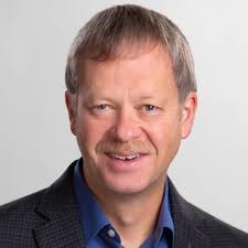 After 34 years, it is now time for me to pursue other opportunities and to  say farewell to Covestro. Since 1990, I have worked with hundreds of  wonderful people