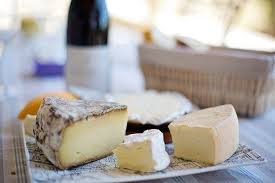 Siamo un popolo con una cultura culinaria forte, e tendiamo a portarci cibo ovunque, in treno, in barca e anche in aereo. Puoi Far Passare Del Cibo Attraverso I Controlli In Aeroporto