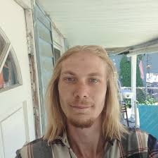 How to accept gifts in Forza Horizon 5?