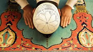 Karena kita disunnahkan untuk berpuasa minimal 3 hari tiap bulannya, maka ayyamul bidh pada kalender qomariyah itulah termasuk yang utama. Bacaan Doa Niat Puasa Ayyamul Bidh 28 30 Desember 2020 Tirto Id