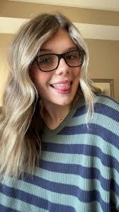 Tabitha Potts's Instagram, Twitter & Facebook