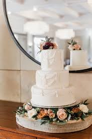 Wedding Inspo Wedding Cakes Alicia Lucia Photography Albuquerque And Santa Fe New Mexico Wedding And Portrait Photographer In 2020 Wedding Cakes Boho Wedding Cake Southwest Wedding