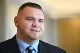 Trouble with law in 'rearview mirror' for mental health court grad