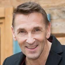 Bergdoktor als symbolfigur das sagt schauspieler hans sigl zum thema impfbotschafter. Der Bergdoktor Zdfmediathek