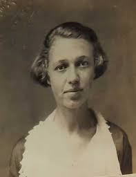 Anna Breedlove's Instagram, Twitter & Facebook