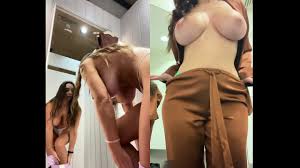 Vietnamese Mom Naked VITAMIMIA roomchange 2