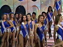 Miss France 1993 Defile Des 43 En Maillot De Bain Youtube