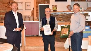 2021-07-15 Ehrung Schuster Ferdl