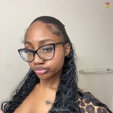 Hi everyoneeee, I'm Keyah an incoming Psychology major at UNCG this coming  fall!! I'm very interested in making new friends I love to go out, read,  write, paint, draw etc. I'm very