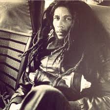 Bob On His Last Tour Only He Knew About The Cancer And The Truth By The Look In His Eyes Bob Marley Pictures Bob Marley Bob Marley Legend