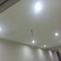 Ia boleh berfungsi sebagai pusat tumpuan hiasan, untuk menyejukkan anda, atau untuk menjaga udara panas dengan orang di bilik dengan siling tinggi. Cara Pasang Kipas Siling Dan Lampu Downlight