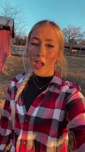 avery decker (@averryyannn)