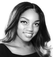 Elyse Goff's Instagram, Twitter & Facebook