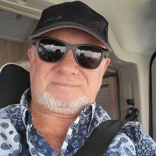 Looking for a pub /club where my husband (74) can meet with others in  afternoons to play cards, dominoes that type of thing