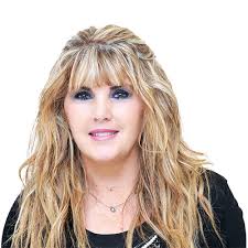 Linda Stuck's Instagram, Twitter & Facebook