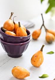 Le Nespole Sono Frutti Dalle Proprieta Re Mineralizzanti E Antipiretiche E Sono Utili Alla Salute Di Fegato Intestin Fruit And Veg Juicy Fruit Delicious Fruit