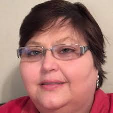 Want an easy holiday dessert option that even the kids can help make? These  cookies are just the classic you need, made with Betty Crocker Cookie Mix  and Hershey Kisses. Click below