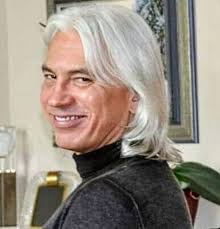 Yesterday our member Duda Rodic wrote in her comment about lack of text in  posts. She is right. We have in our rules written that each publication  should have some of your