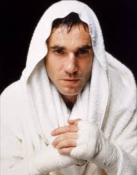 Daniel Day Lewis in The Last of the Mohicans (1992) Here are some cool  facts about this epic historical action film! Daniel Day-Lewis is well  known for going to extremes in preparation