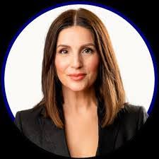 Deborah Tapley's Instagram, Twitter & Facebook