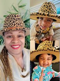 I think we're rearing mini Hat Divas😉😂 👒 Grammy -2020 Grandprincess #1