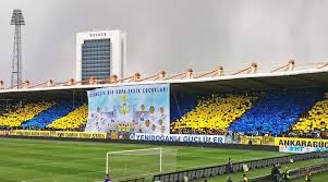 Ankaragücü stadyumu, türkiye'nin ankara şehrinde bulunan ankaragücü spor kulübü'ne ait eski bir stadyum. Ankaragucu Kapali Gise