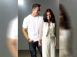 Di sebalik itu, ramai yang melihat gandingan mereka tidak kena. Hak Zul Ariffin Padam Gambar Kami Berdua Ayda Jebat