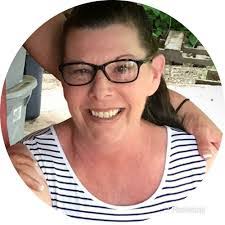 Elizabeth Robles's Instagram, Twitter & Facebook