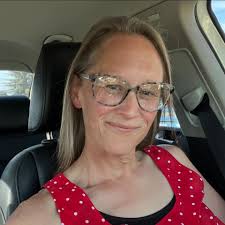 Bella's new bed made with love :)