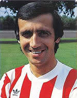 Van der kuijlen's international career was nowhere near as historic as it should have been due to a falling out between himself and johan cruyff. Helmondse Helden Willy Van Der Kuijlen De Weblog Van Helmond