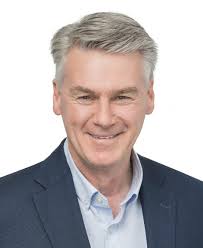 Dave Pichette's Instagram, Twitter & Facebook